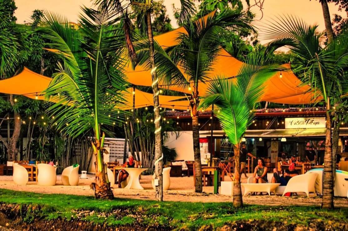 Cafe De Playa Beach Front Hotel Coco Eksteriør billede